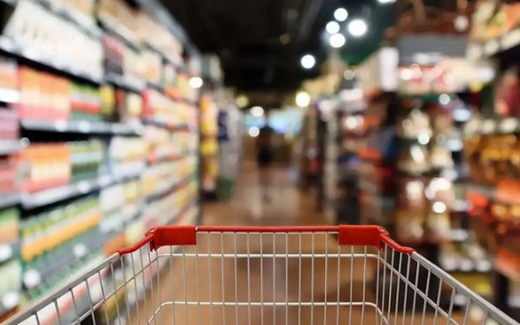 اسدی، عضو شورای عالی کار: قدرت خرید کارگران از ابتدای سال نصف شده است