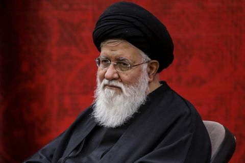 نماینده خامنهای در خراسان رضوی: برخی با نقد مسئولان نظام فضای مجازی را آلوده میکنند