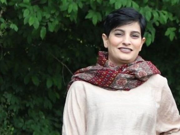 همسر الهه محمدی، روزنامهنگار زندانی: پزشک از ویزیت الهه محمدی خودداری کرده است