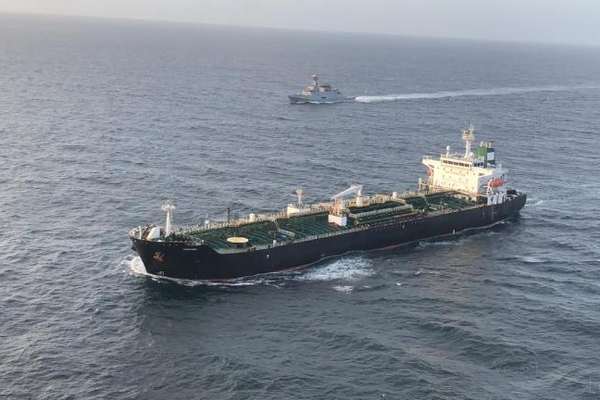 US Asks China To Reduce Oil Imports From Iran