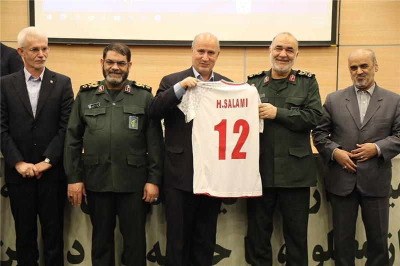 سفر رییس سپاهی فدراسیون فوتبال ایران به کانادا برای شرکت در رویداد فیفا