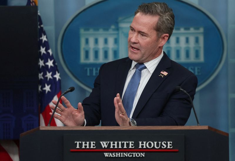 کاخ سفید از قصد آمریکا برای «برچیدن کامل برنامه هسته‌ای ایران» خبر داد