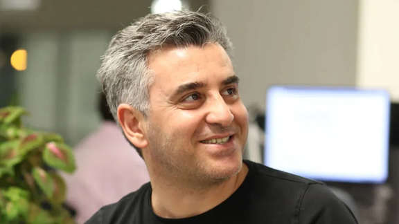 فشار ماموران امنیتی به خانواده رضا حقیقتنژاد برای دفن پیکر او در خارج از زادگاهش