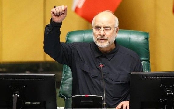 رئيس البرلمان الإيراني: من يكتبون "البيانات الكاذبة" يلعبون في ملعب العدو
