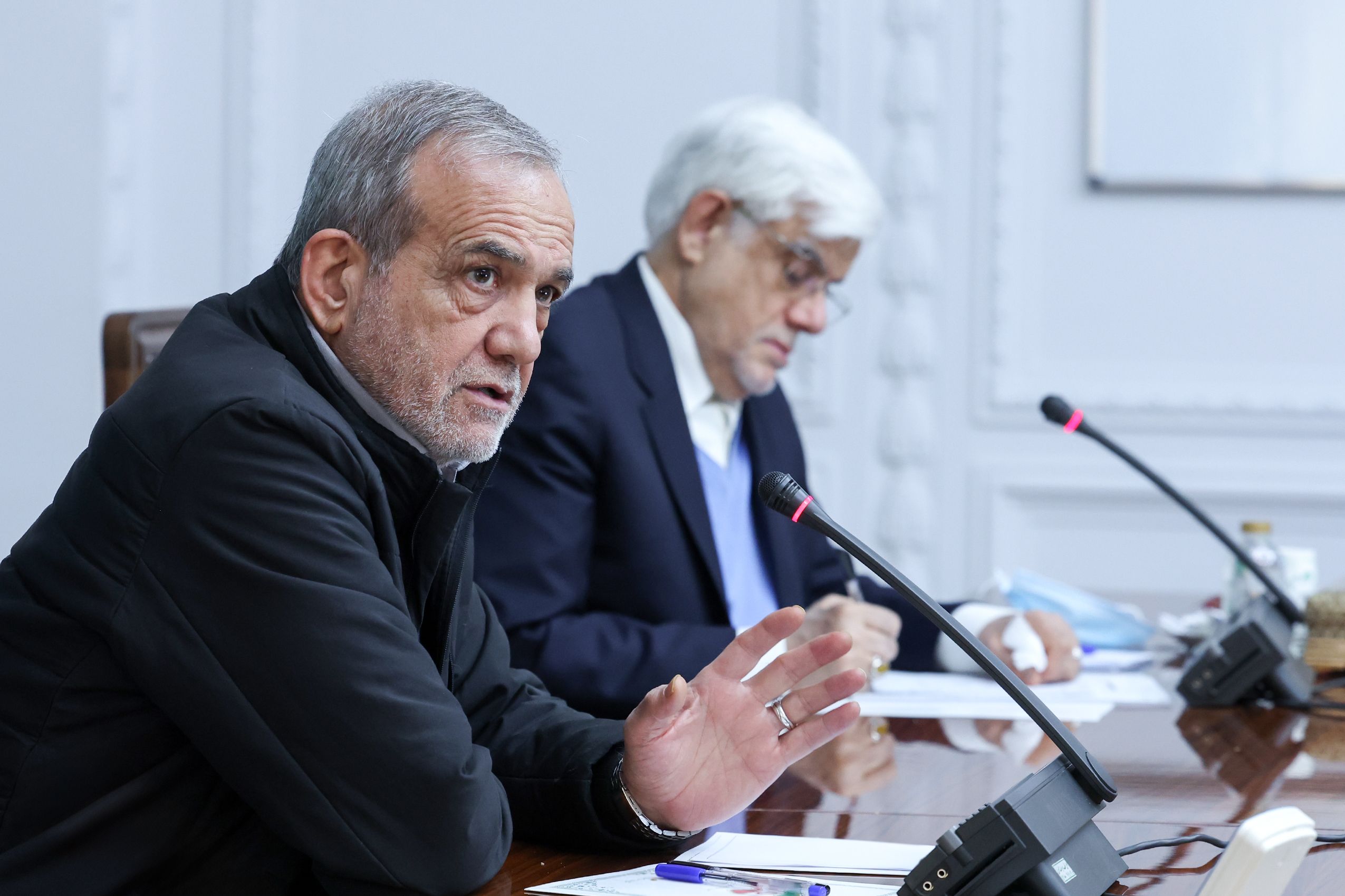 Iranian president warns about dire economic situation