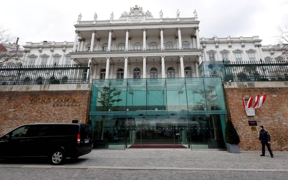 Washington Outlet Claims Iran Nuclear Talks Over