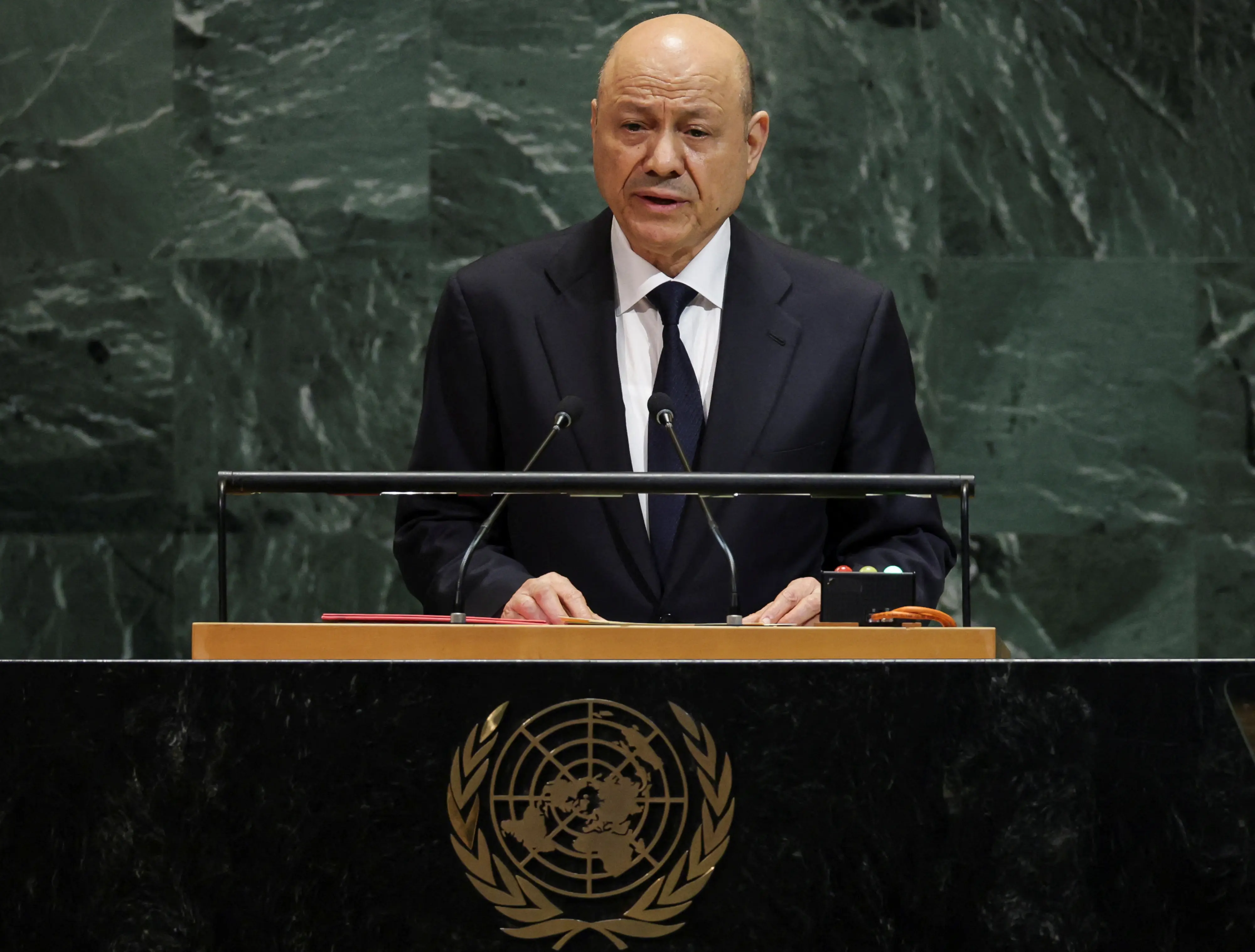 رییس شورای رهبری ریاست‌جمهوری یمن: یمن به ابزاری برای نفوذ ایران در منطقه تبدیل شده است