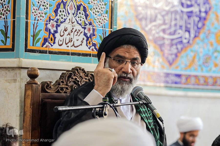 نماینده خامنه‌ای در خوزستان: به کوری چشم دشمنان آب داریم
