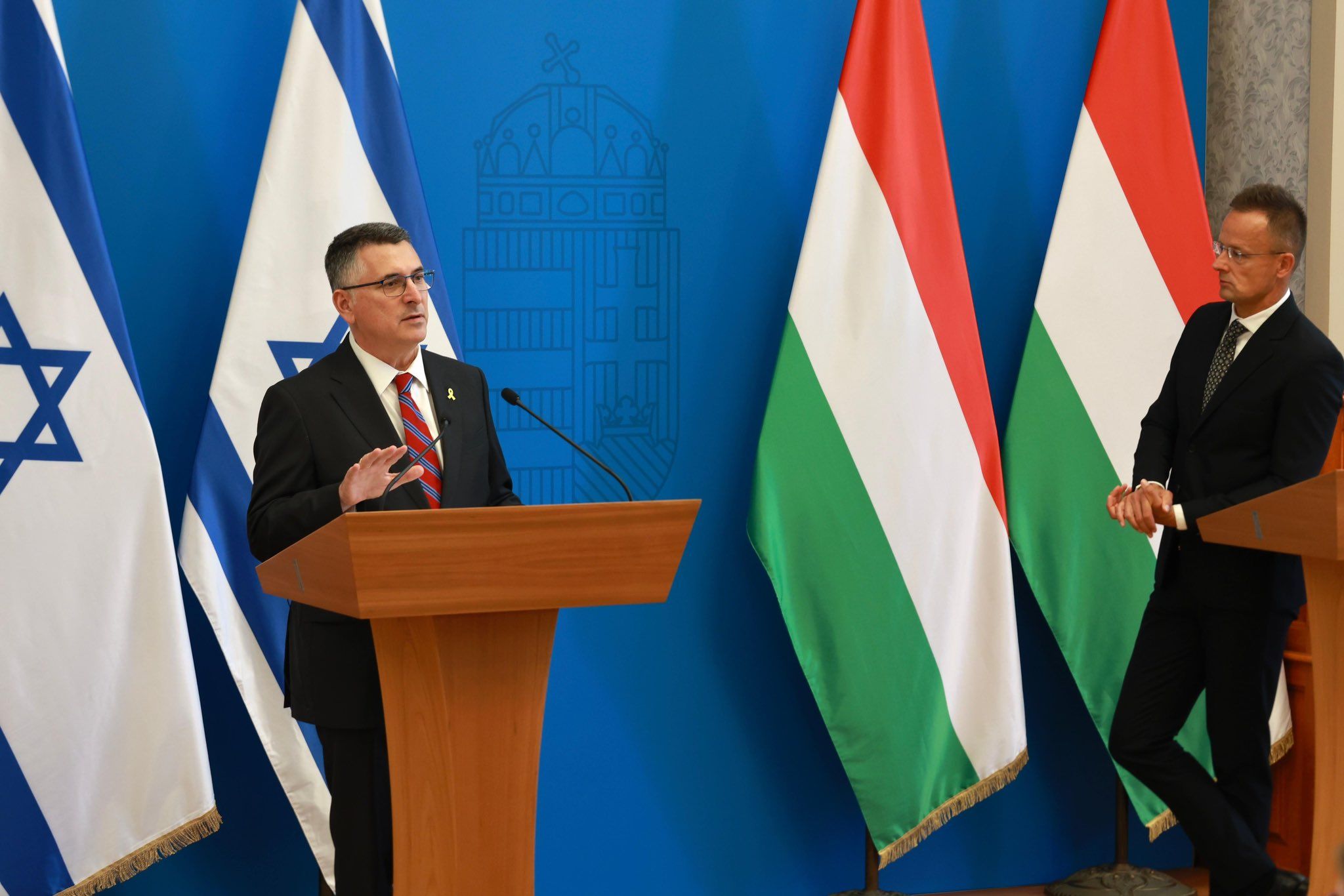 وزیر خارجه اسرائیل: از مبارزه مردم ایران برای آزادی حمایت می‌کنیم  