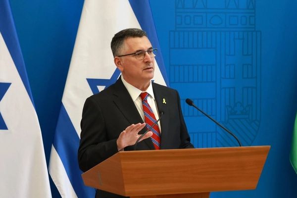 وزیر خارجه اسرائیل: از مبارزه مردم ایران برای آزادی حمایت میکنیم