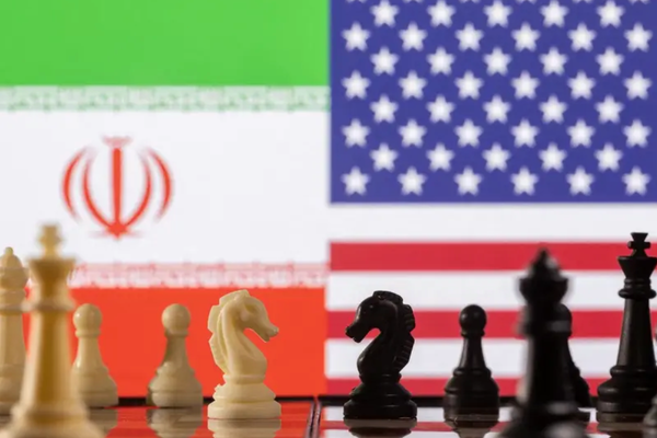 أربعة أعضاء جمهوريين بمجلس النواب يحذرون إدارة بايدن من تمديد إعفاء إيران من العقوبات
