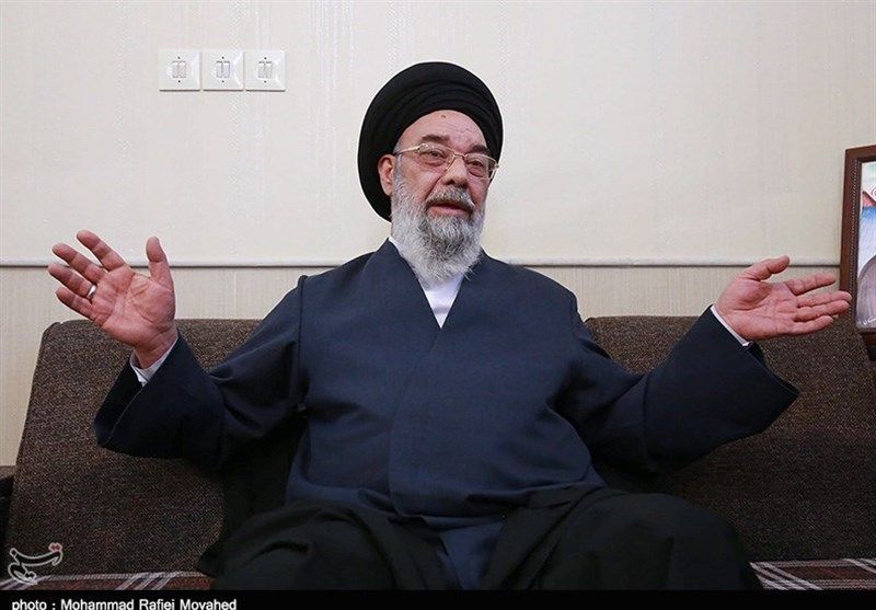 ممثل خامنئي في أصفهان: البعض لا يزالون يعتبرون أميركا "السيد" 