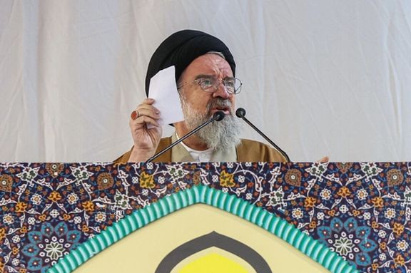 إمام جمعة طهران: "الحجاب الإجباري" واجب شرعي وقانوني