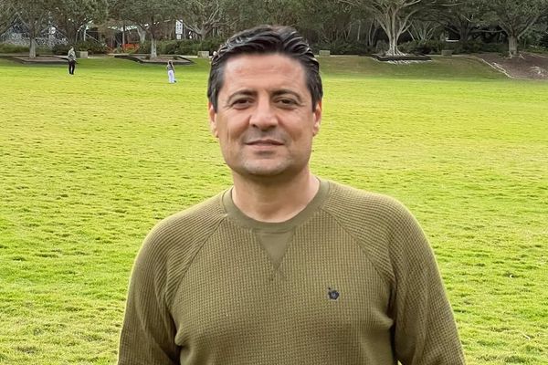 مقایسه با جنگ اوکراین؛ واکنش علیرضا فغانی به کشتار ۱۲ هزار نفر در ۴ روز توسط جمهوری اسلامی