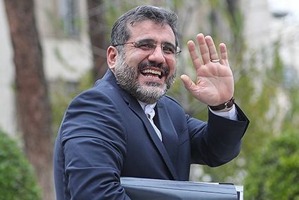 وزیر ارشاد: رییس بسیج صداوسیما را وارد شورای صدور پروانه نمایش فیلم کردم