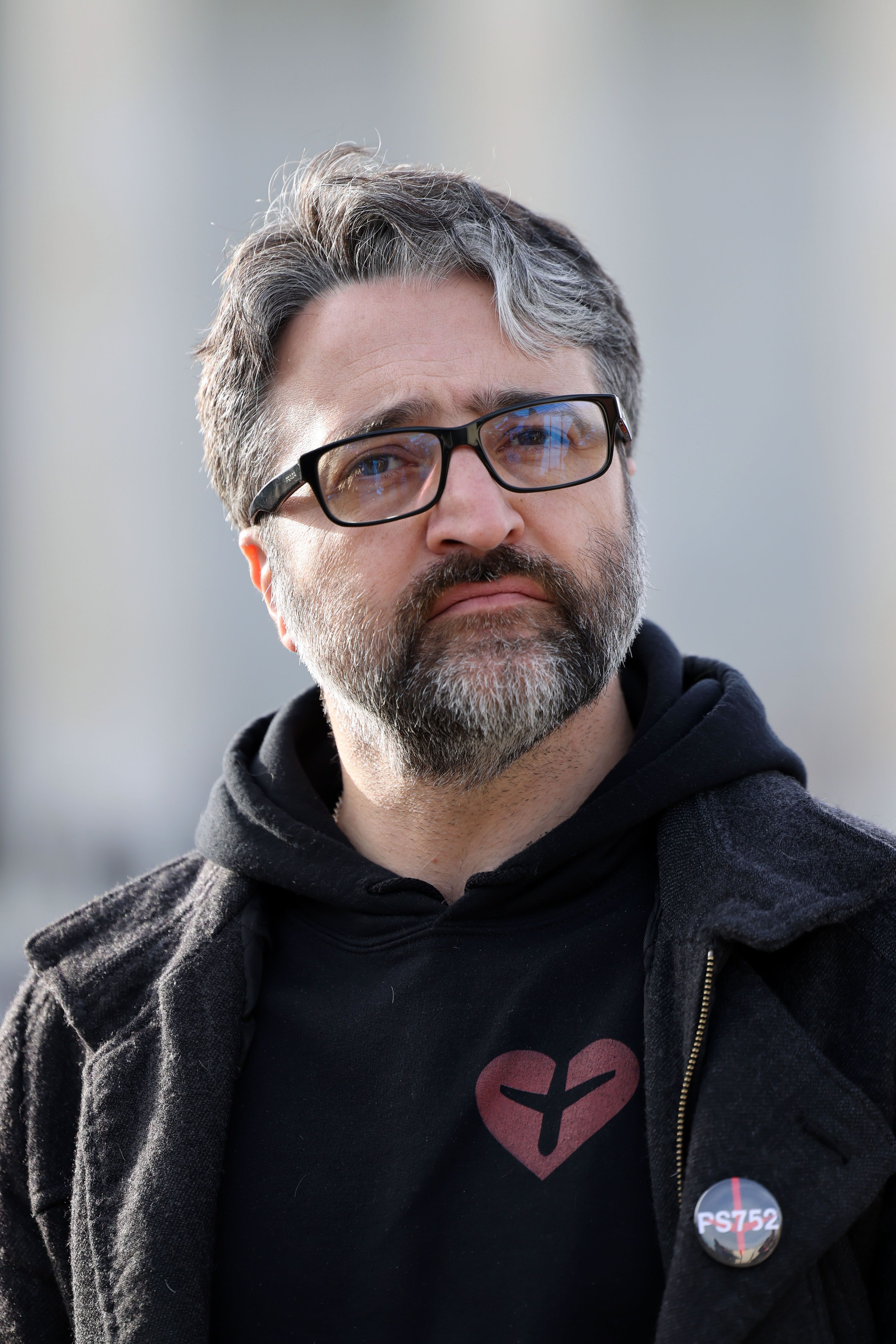 حامد اسماعیلیون در واکنش به مرگ فرمانده سپاه: دنیا بی وجود منحوس‌شان جای بهتری‌ است