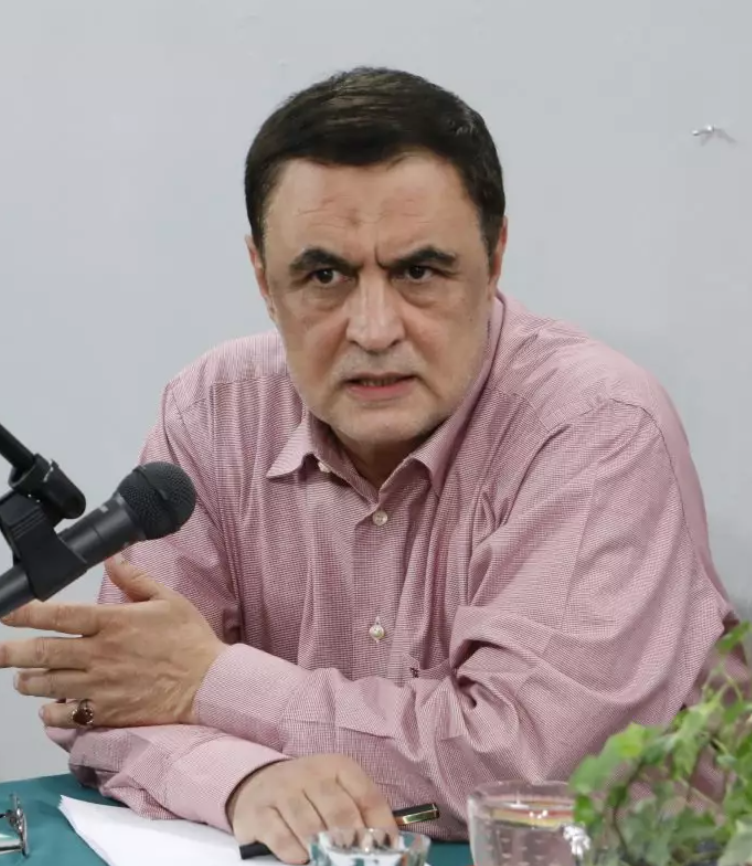 ناشط سياسي محافظ: في حرب الأيام الـ12 وصل المندسون إلى أعلى مستويات القيادة