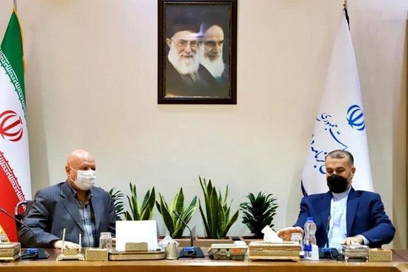 Mirkazemi (L) and foreign minister Amir-Abdollahian meeting over Iran's new budget. November 30, 2021