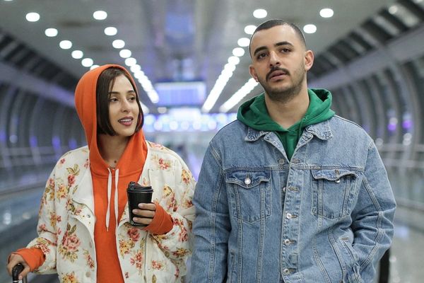 ممنوع من العرض في إيران.. فيلم "طهران.. بجانبك" يطرح سؤال جيل حول الهجرة؟