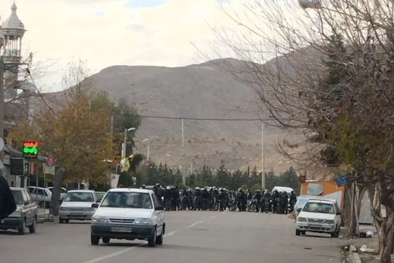 "إيران إنترناشيونال" تحدد هوية 21 من ضحايا الاحتجاجات الجارية