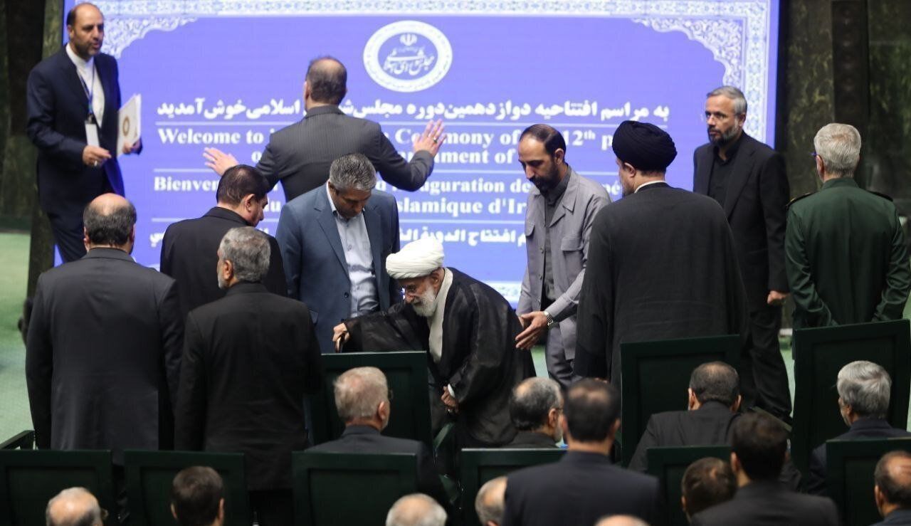 احمد  جنتی در افتتاحیه مجلس دوازدهم