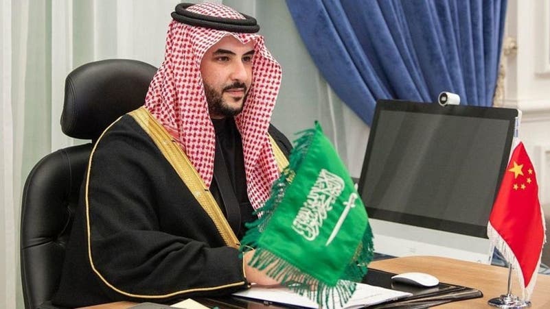 وزير الدفاع السعودي يصل إلى طهران