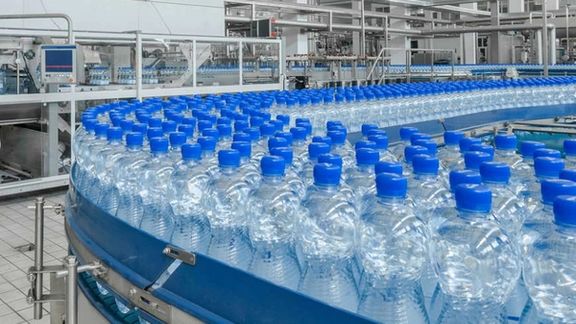انجمن صادرکنندگان آب معدنی: سال گذشته ایران حدود ۷ میلیون دلار آب معدنی به روسیه صادر کرد