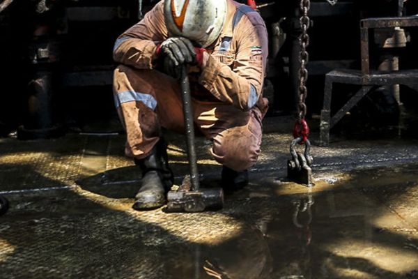 تنظيمات عمالية واجتماعية ترفض عسكرة الحياة في إيران