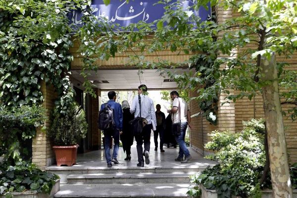 از پایاننامه تا بایگانی؛ چرخه معیوب تولید و اتلاف دانش در دانشگاههای ایران