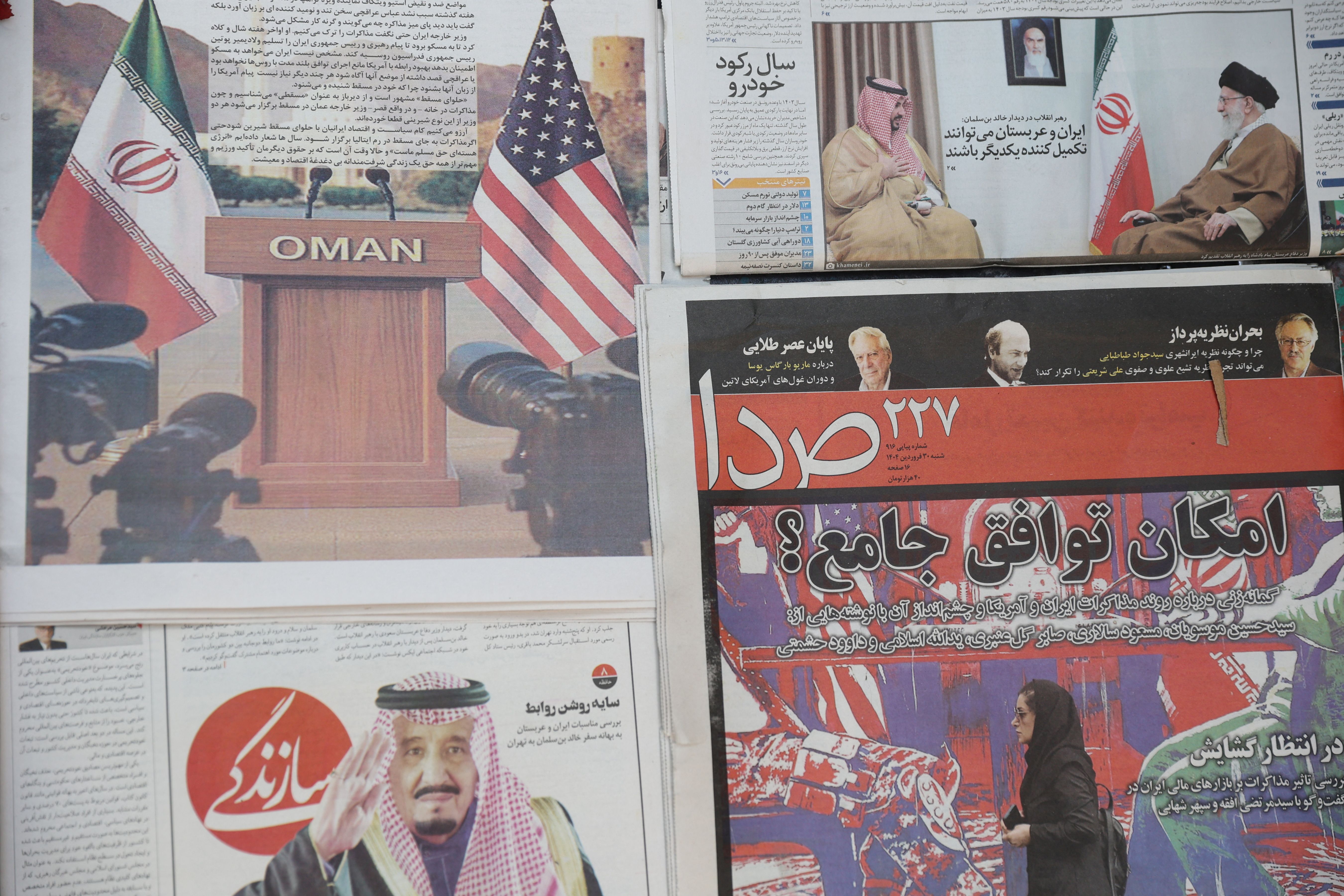 A display of Iranian newspapers 