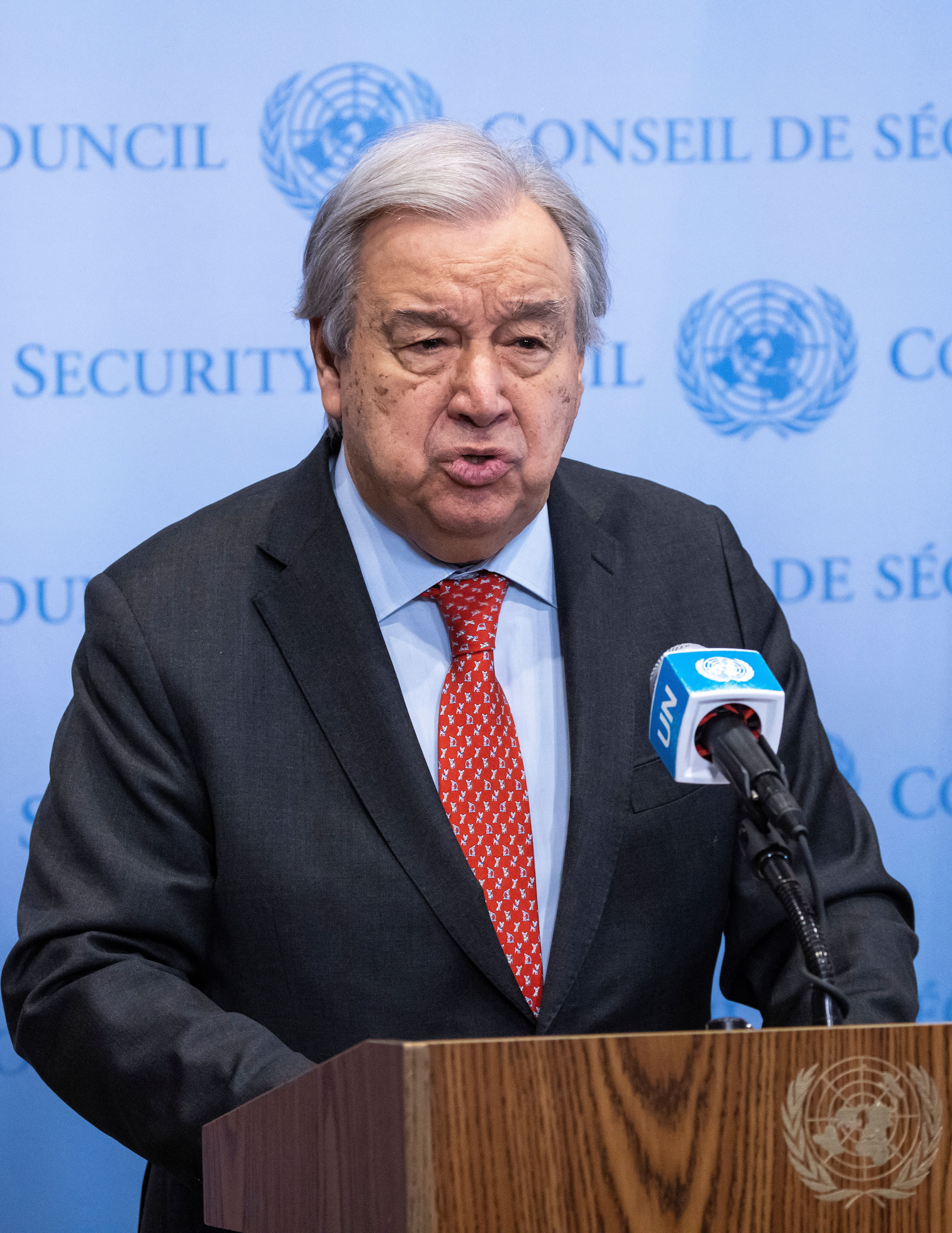 تاکید دبیرکل سازمان ملل بر اجرای آتش‌بس: اسرائیل عملیات خود در جنوب لبنان را خاتمه دهد