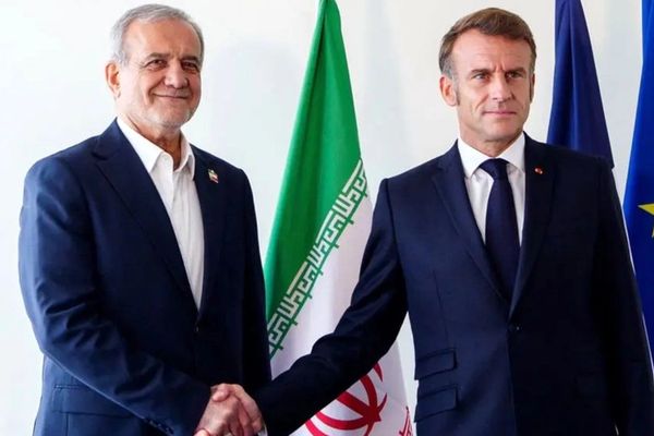 با توافق مکرون و پزشکیان درباره دو زندانی؛ فرانسه شکایت از ایران را از دادگاه لاهه پس گرفت
