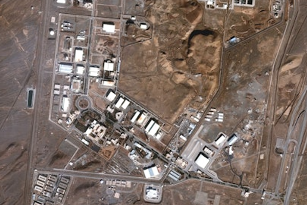 اسکاینیوز: تصاویر ماهوارهای از تقویت تاسیسات هستهای و دفاعی ایران حکایت دارد