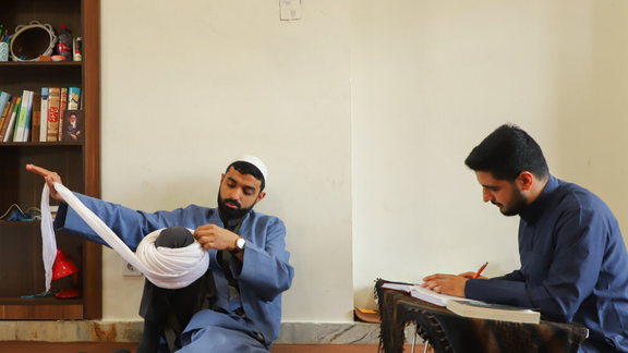 دبیر شورای عالی حوزههای علمیه: طلاب با سیلی صورت خود را سرخ نگاه داشتهاند