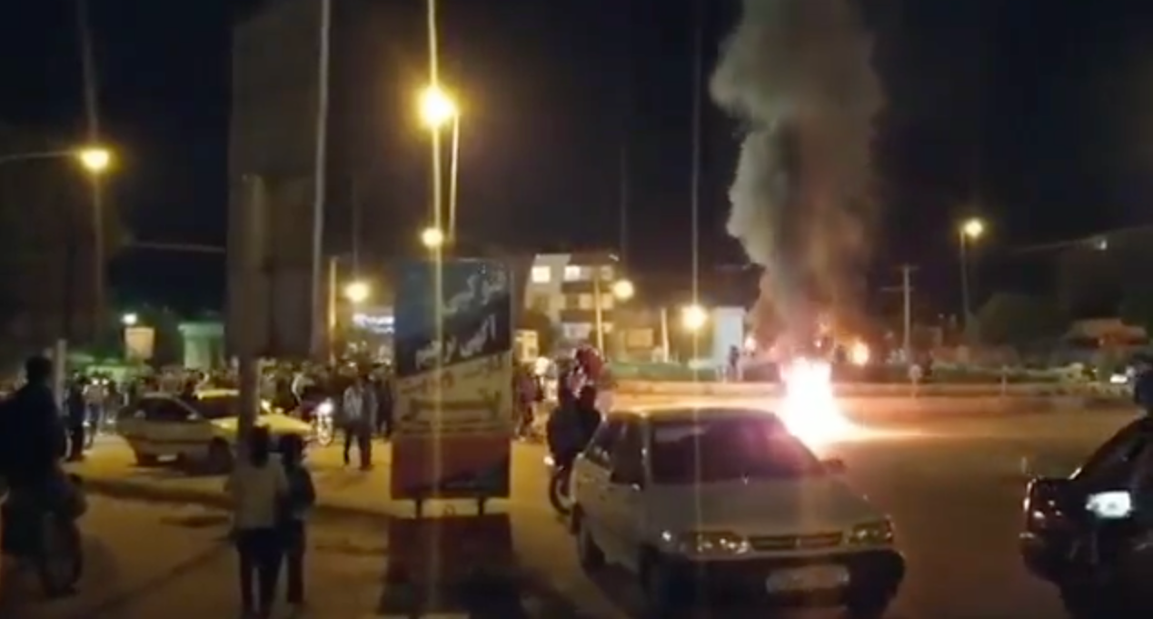 Protests continued in more small towns and cities in Iran on Saturday.
