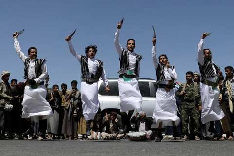 در حمله حوثیها به یک کشتی تجاری در بابالمندب، ۴ خدمه و ۲ امدادگر کشته شدند