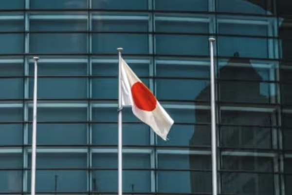 اليابان تطلب من رعاياها مغادرة إيران فورًا