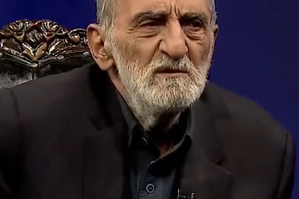 مدیرمسئول روزنامه کیهان: استفاده آمریکا و سه کشور اروپایی از تنگه هرمز را ممنوع کنیم