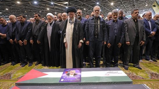 مسعود پزشکیان: خامنهای و دولت ذرهای از حمایت از فلسطین کوتاه نخواهند آمد