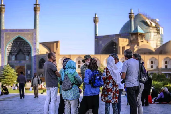 No solo travel: Iran now requires tourists to book via tours, report says