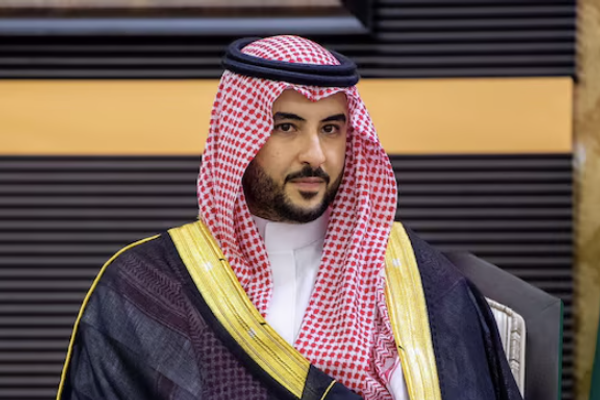 اکسیوس: وزیر دفاع عربستان هشدار داد عقبنشینی ترامپ از حمله، حکومت ایران را جسورتر میکند