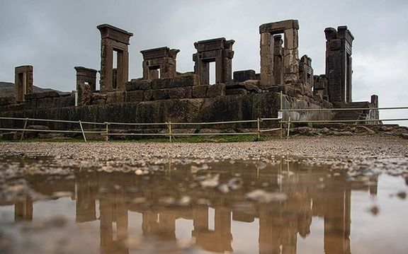 رسانه وابسته به سپاه: بناهای تختجمشید و پاسارگاد دچار فرونشست شدهاند