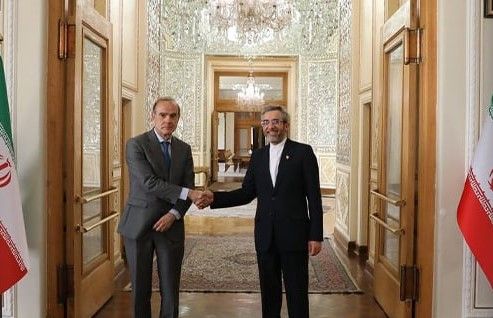 US And Iran Seem Far Apart As EU Envoy Says Nuclear Talks ‘Unblocked’ 