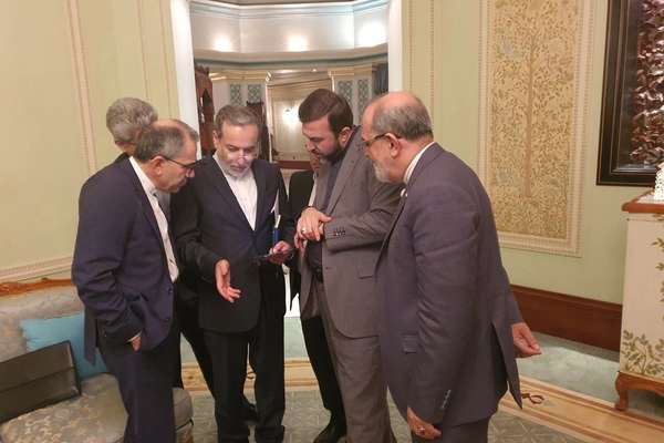 Iran’s FM calls first round of US talks 'respectful and constructive'