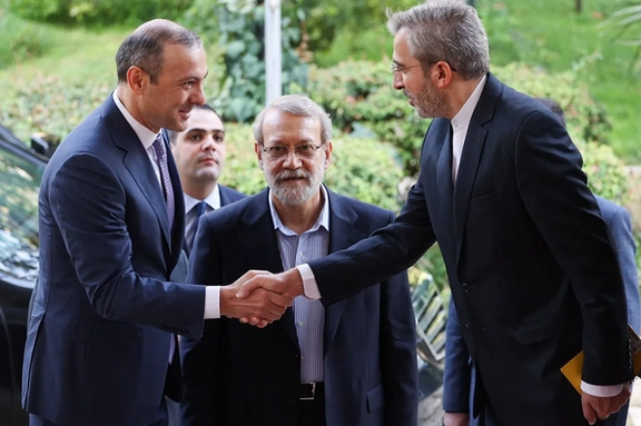 باقری کنی در دیدار لاریجانی با دبیر شورای امنیت ارمنستان - هشتم شهریور ۱۴۰۴