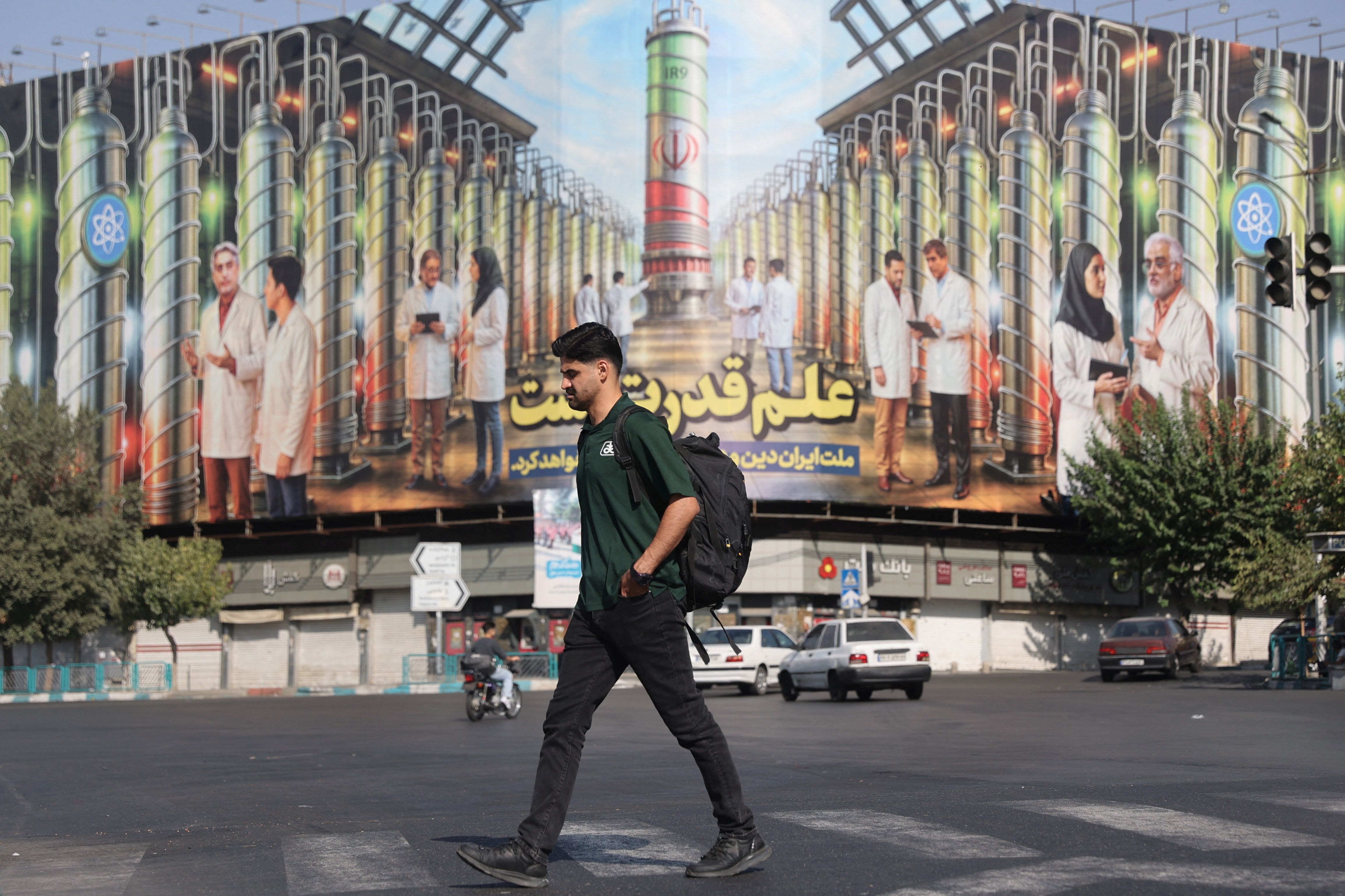 فعالان اقتصادی: خودتحریمی‌ها و سوءمدیریت داخلی از تحریم‌های خارجی خطرناک‌تر است