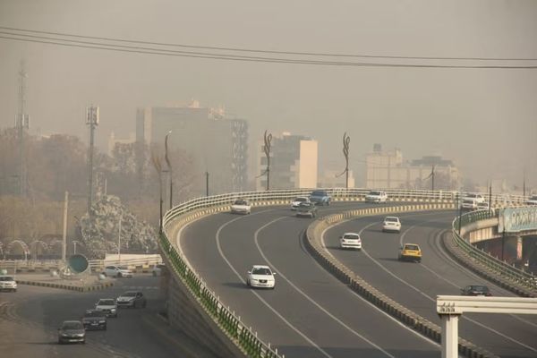 Air pollution returns to Tehran, putting capital back in unhealthy range