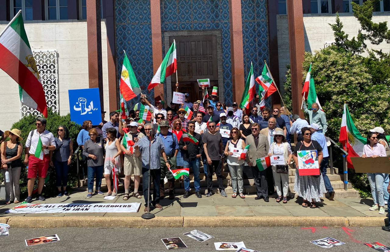 برگزاری تجمع در واشینگتن و تورنتو در همبستگی با معترضان ایران