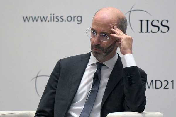 Iran Government Paper Reveals Details Of US Envoy's Suspension