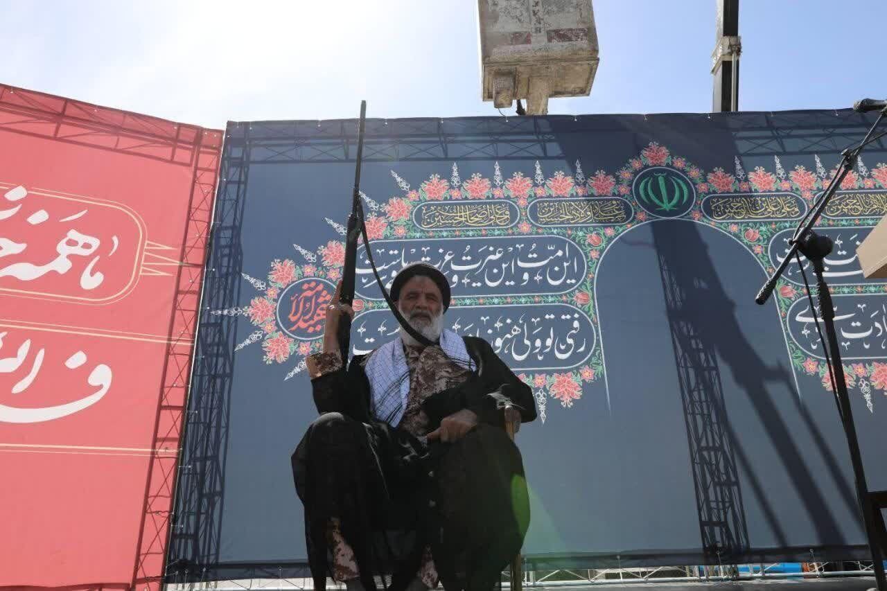 امام جمعه اهواز: انرژی هسته‌ای به خودمان مربوط است اگر این را قبول ندارند، بیایند و بجنگند